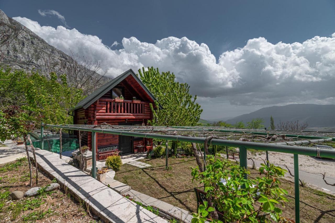Holiday Village Ostrog Nikšić Kamer foto