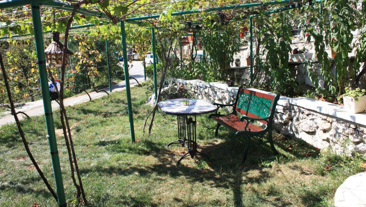 Holiday Village Ostrog Nikšić Buitenkant foto